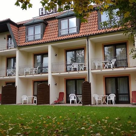 Landhotel Vierjahreszeiten Bad Königshofen im Grabfeld Dış mekan fotoğraf